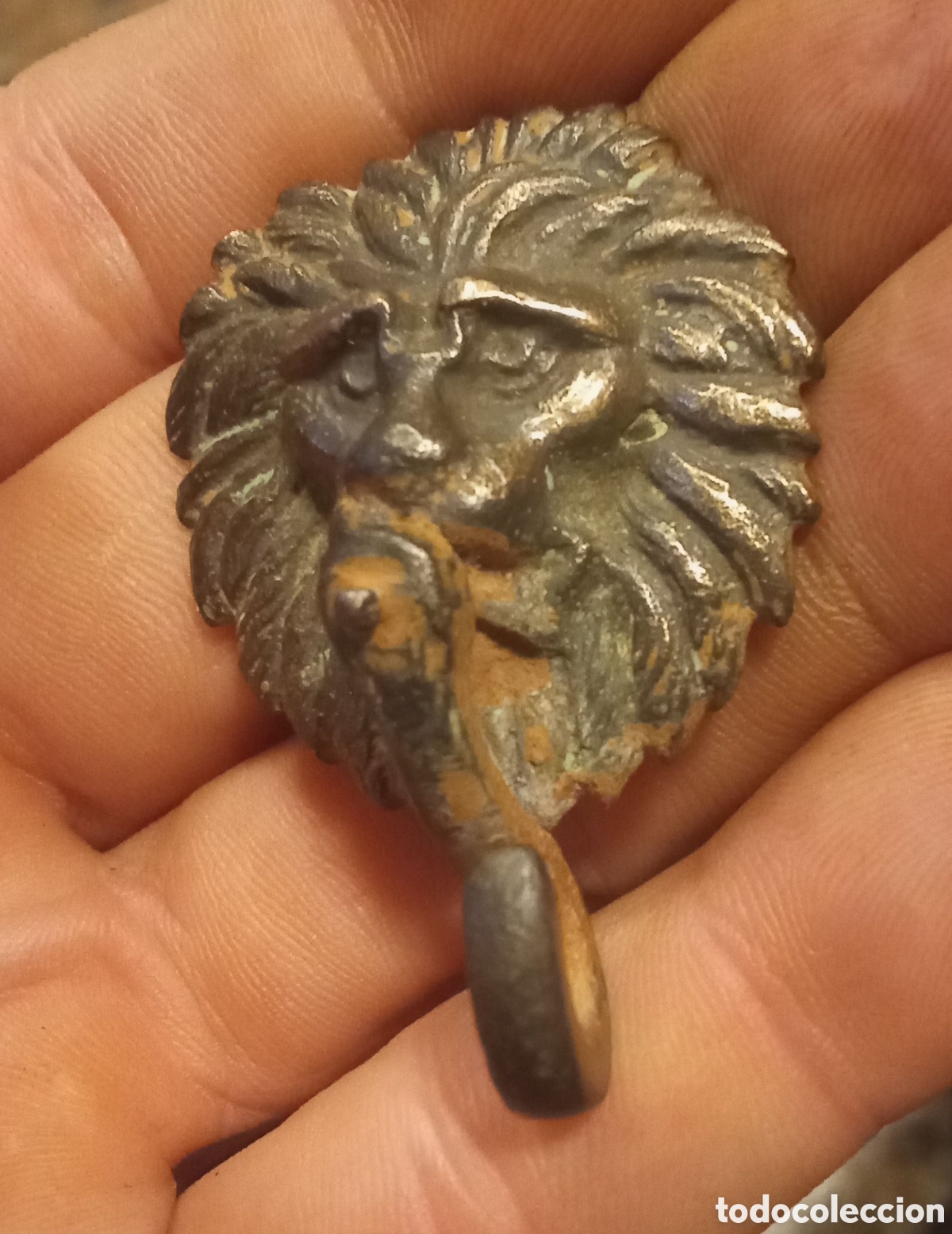 Antig&uuml;edades: PERCHA ROMANA CON CARA DE LEON - Foto 2