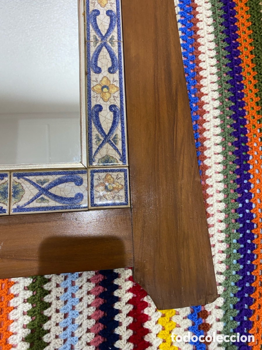 Antig&uuml;edades: Espejo antiguo de madera y azulejos - Foto 7