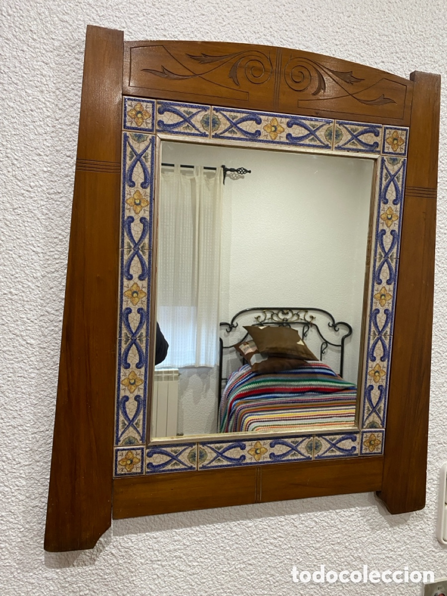 Antig&uuml;edades: Espejo antiguo de madera y azulejos - Foto 15