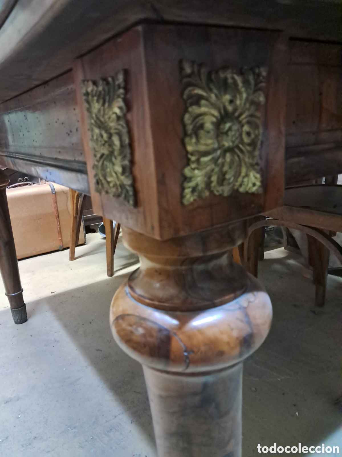 Antig&uuml;edades: Mesa de comedor extensible estilo Alfonso XVI extensible - Foto 7