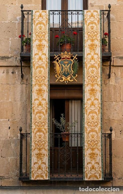 Antig&uuml;edades: 1 colgadura , BANDERA ESTANDARTE gallardete para BALCONERA 273 cm x 32 cm semana santa ambon IGLESIA