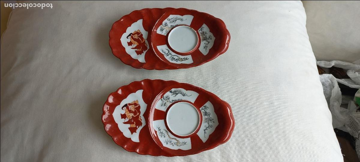 Oggetti Antichi: 2 platos o peque&ntilde;as fuentes o bandejas de porcelana japonesa o china para el t&eacute; o similar.