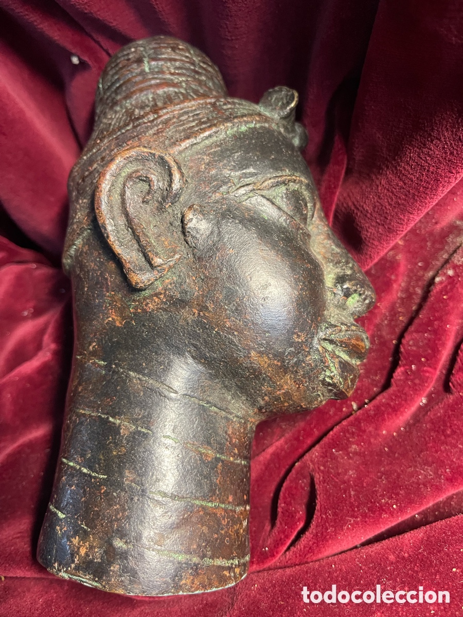 Antig&uuml;edades: Cabeza en bronce Nigeria Ben&iacute;n - Foto 2