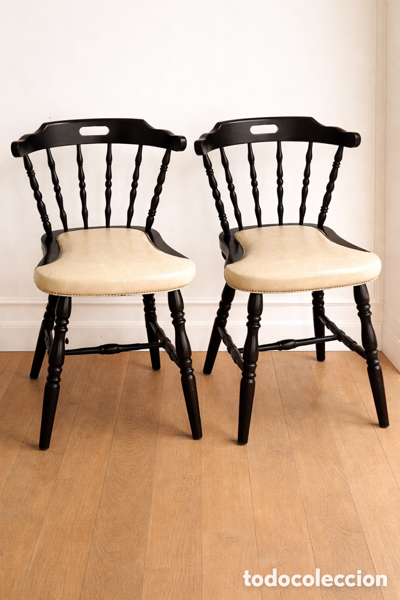 Antiquit&auml;ten: Pareja de sillas &ldquo;capit&aacute;n&rdquo; estilo Windsor o campestre