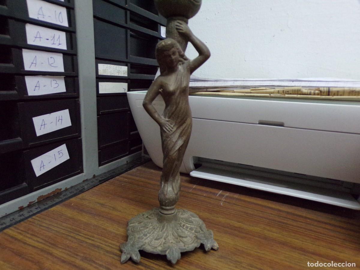 Antig&uuml;edades: ESTAMOS LIQUIDANDO. lampara de mesa de bronce - Foto 2