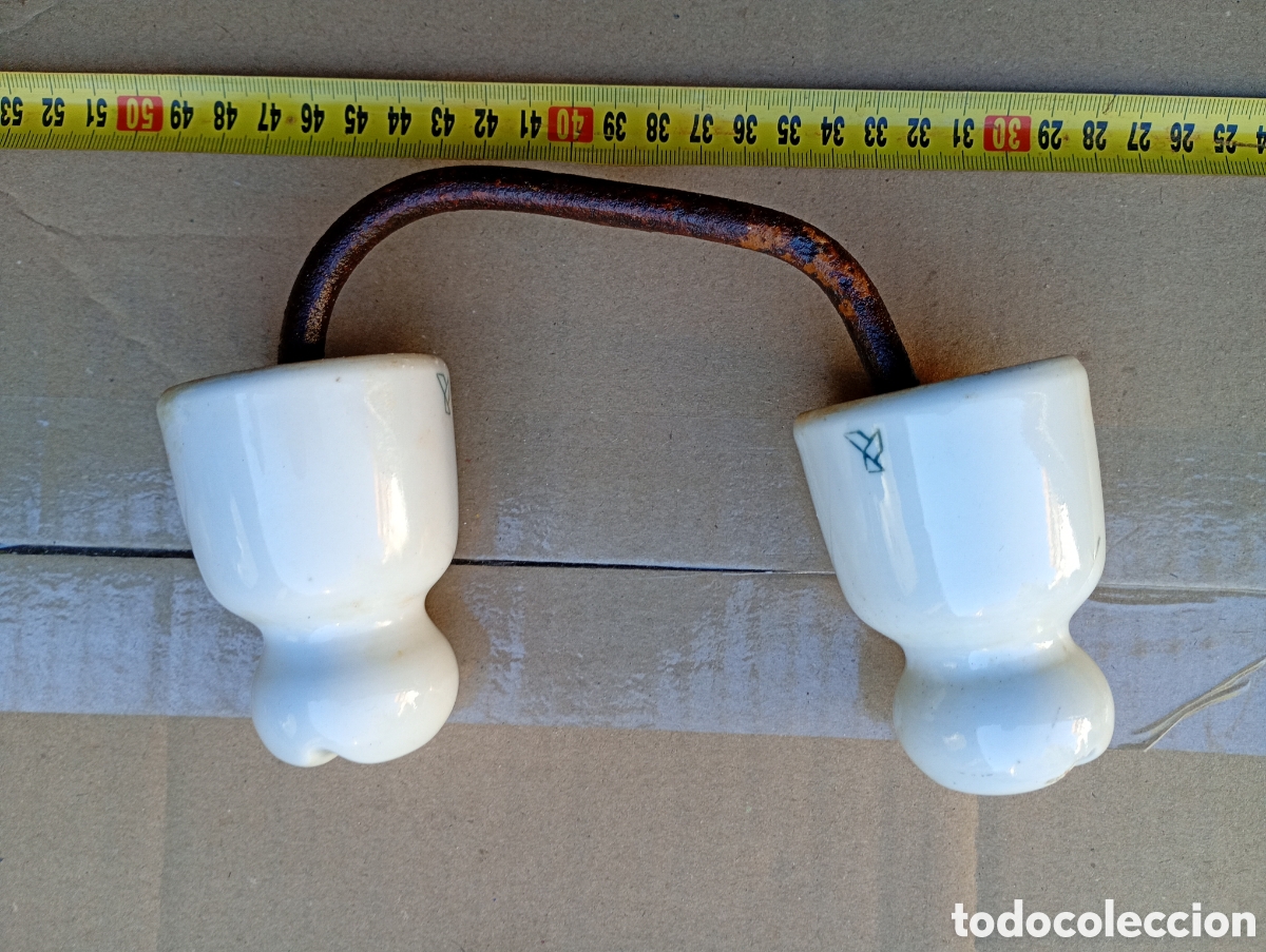 Antiguidades: Lote 2 j&iacute;caras porcelana aislador pajarita