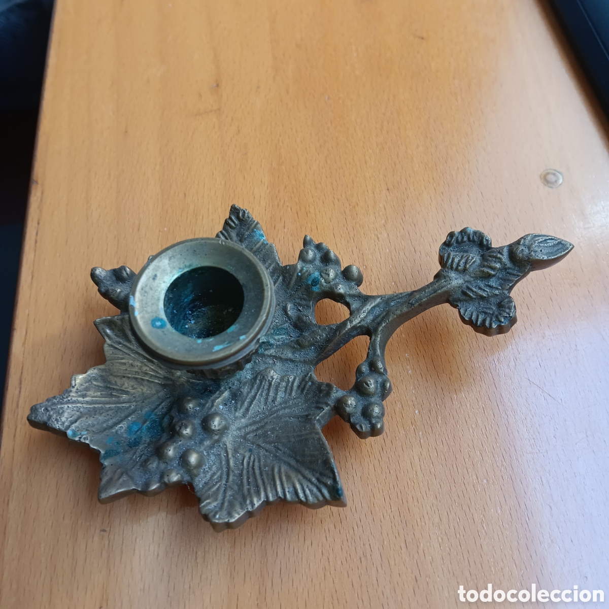 Antig&uuml;edades: Palmatoria antigua de bronce - Foto 1