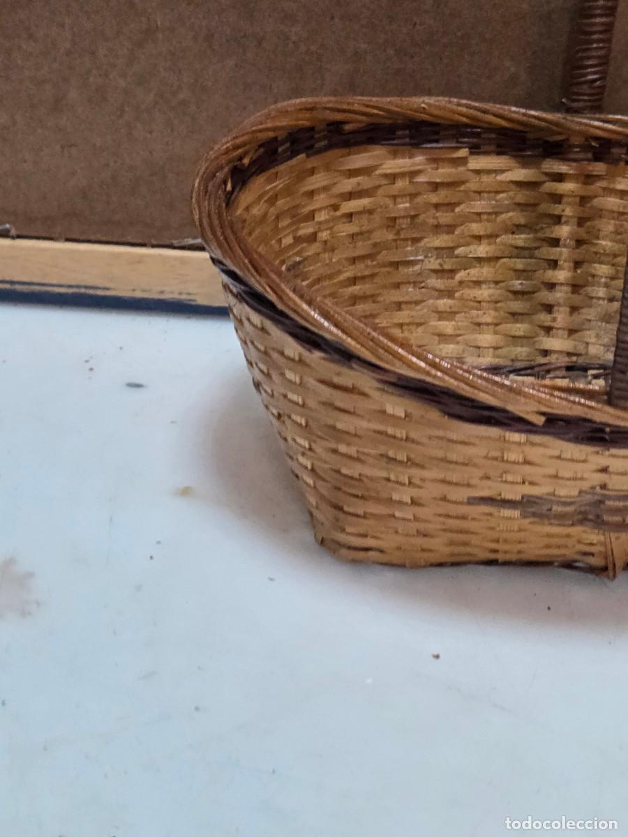 Antig&uuml;edades: cesto de mimbres vintage - Foto 3