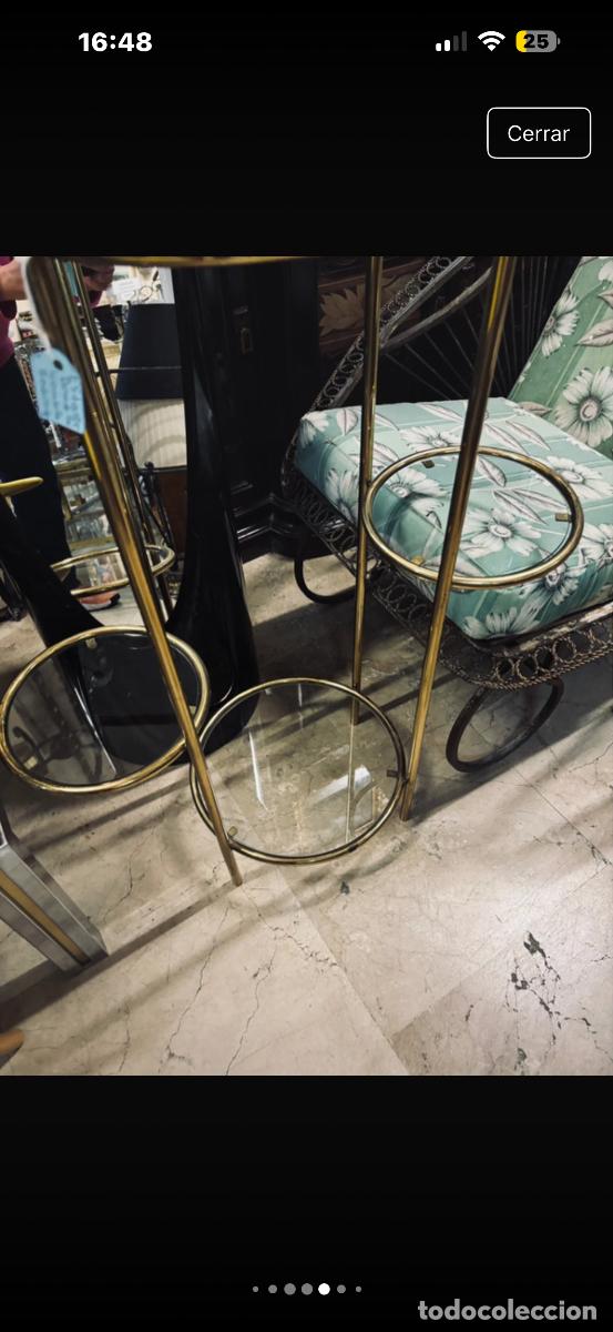 Antig&uuml;edades: Estante dorado y cristal - Foto 3