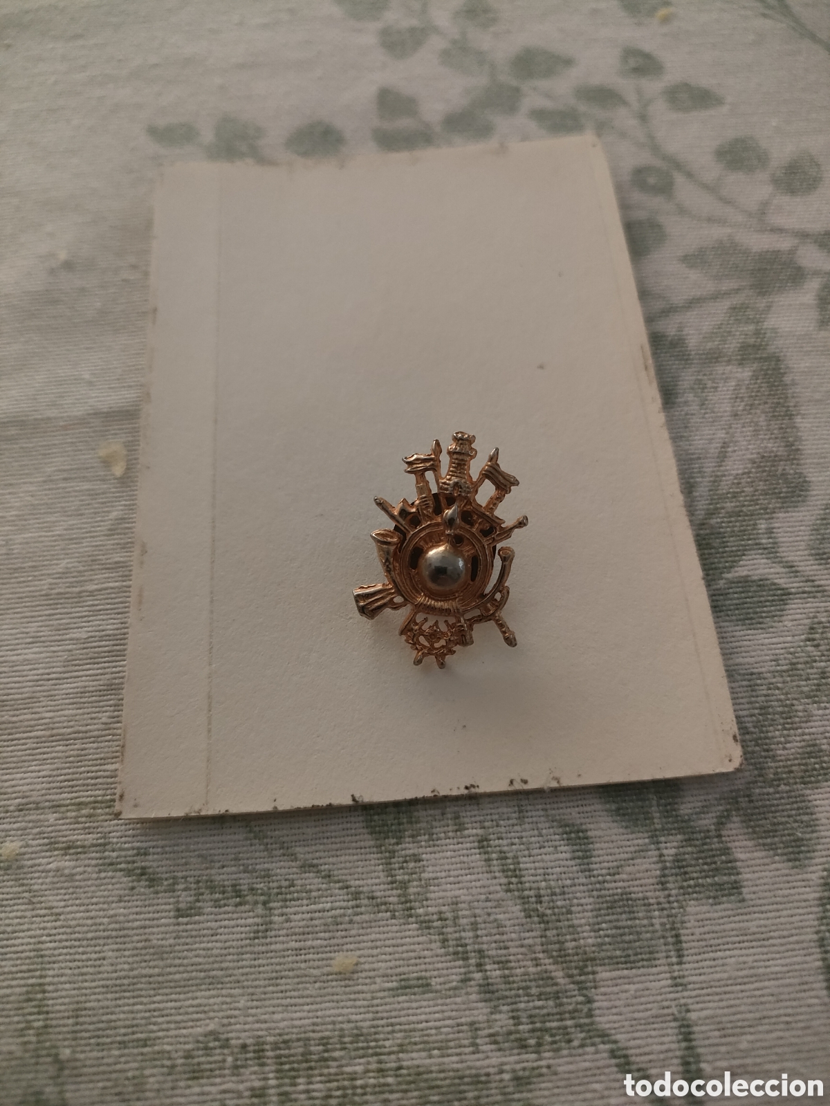 Antig&uuml;edades: Insignia de la escuela superior del ejercito - Foto 1