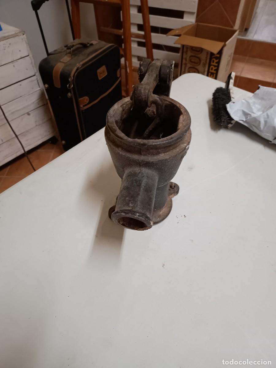 Antig&uuml;edades: Bomba de agua manual Colomet - Foto 2