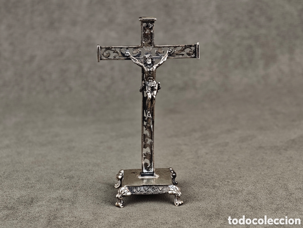 Antig&uuml;edades: Antiguo Crucifijo de Plata - Foto 1