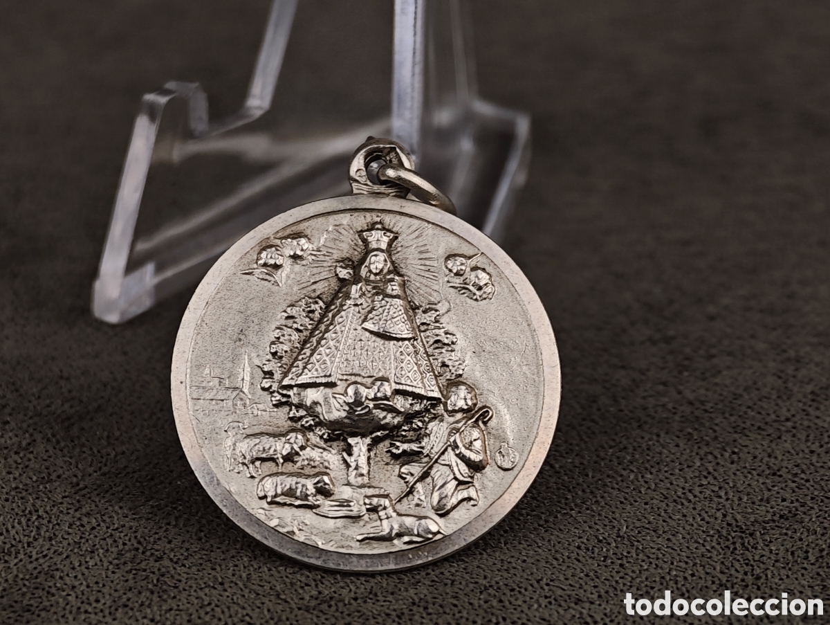 Antig&uuml;edades: Antigua Medalla Religiosa de Plata - Foto 2