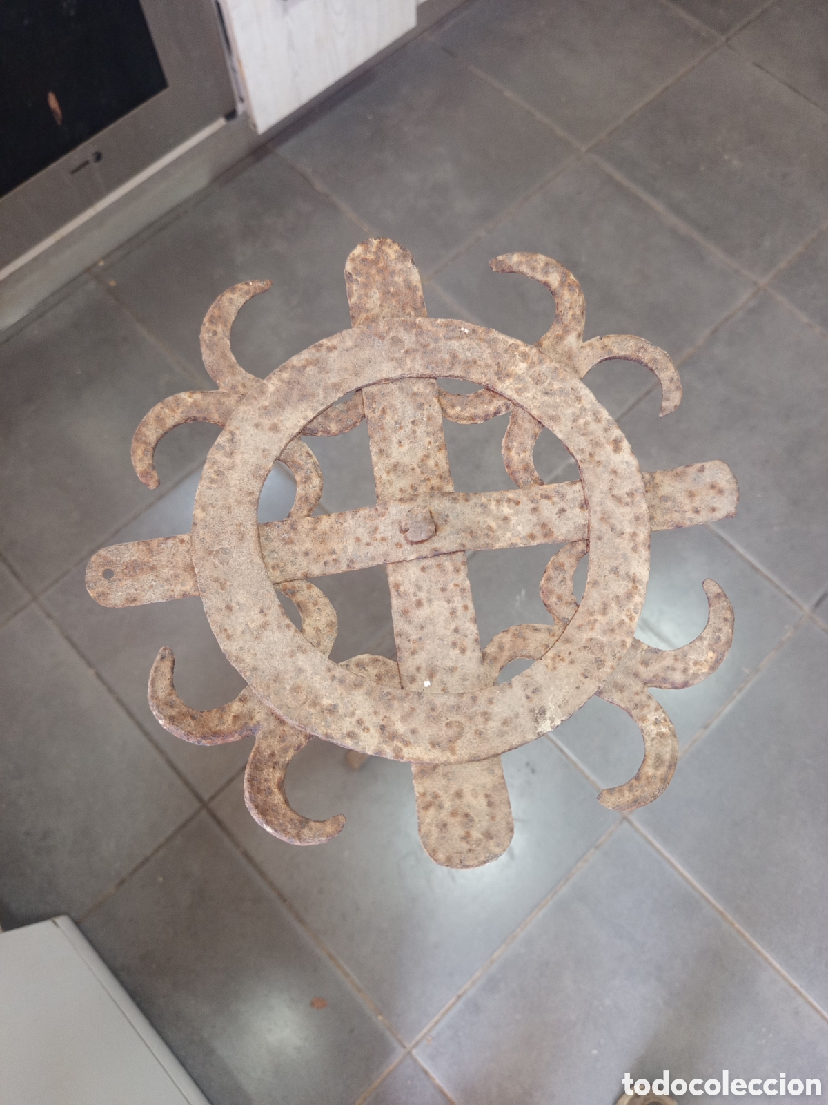 Antig&uuml;edades: Tedero medieval. Una rareza de ido a q es extensible