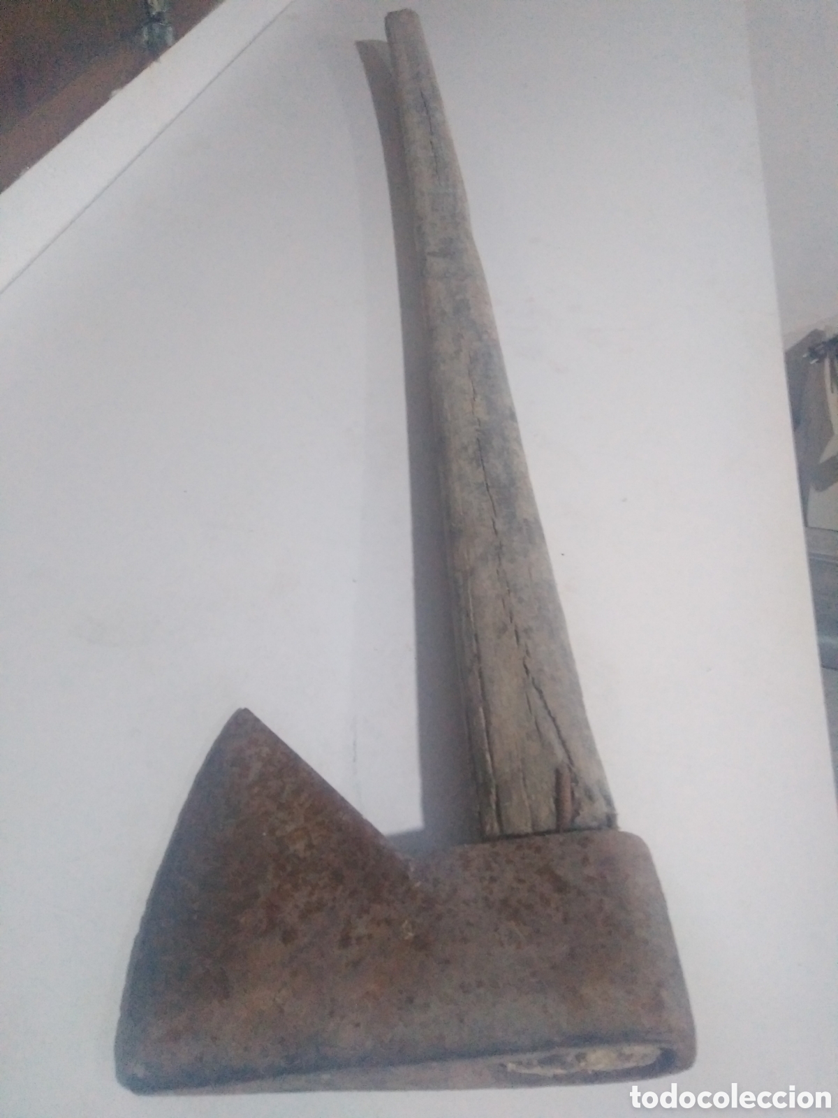 Antig&uuml;edades: Hacha antigua de gran tama&ntilde;o - Foto 9
