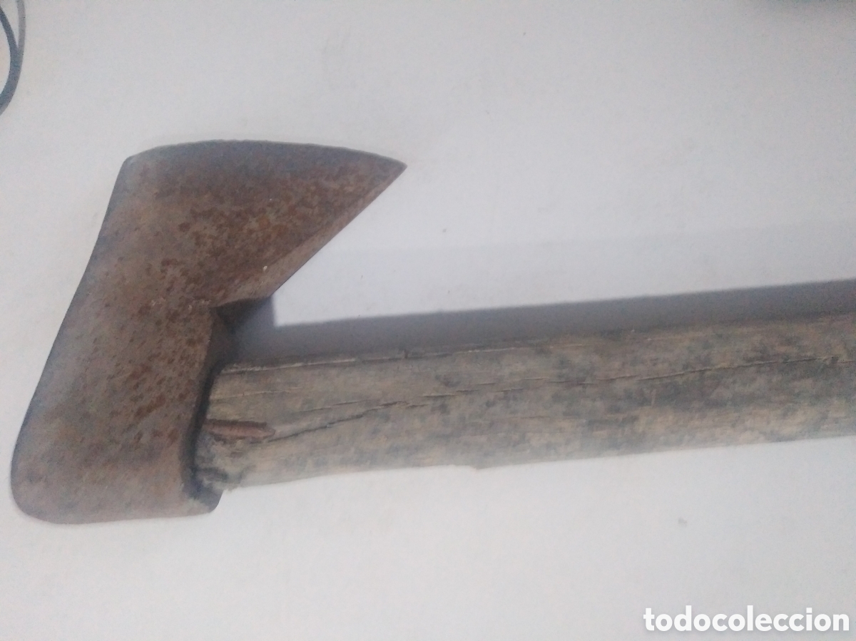 Antig&uuml;edades: Hacha antigua de gran tama&ntilde;o - Foto 10