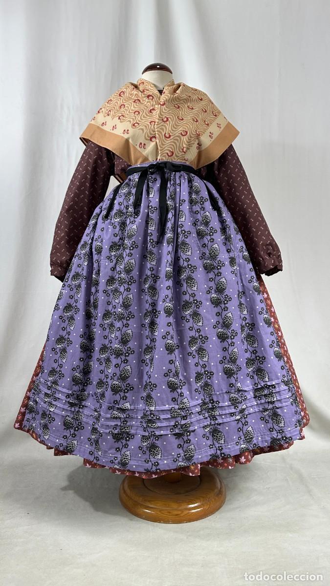Antig&uuml;edades: Delantal de percal morado - Foto 1