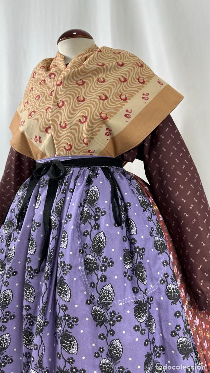 Antig&uuml;edades: Delantal de percal morado - Foto 6