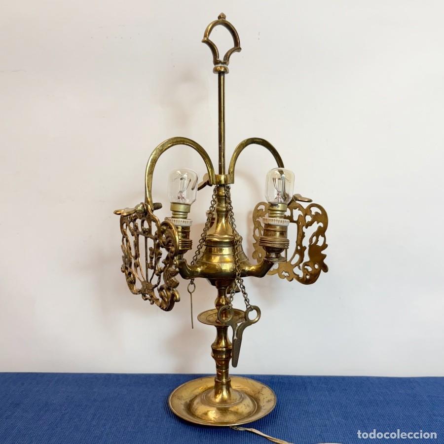 Antig&uuml;edades: Vel&oacute;n de Bronce Espa&ntilde;ol - Foto 1