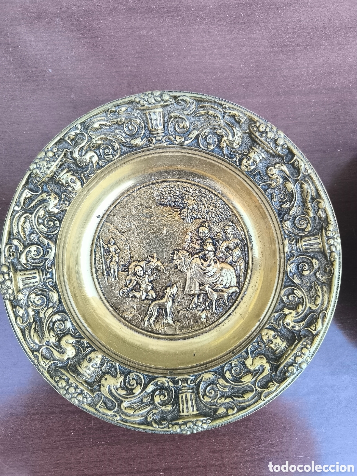 Antig&uuml;edades: Platos decorativos bronce 2700 gramos - Foto 3
