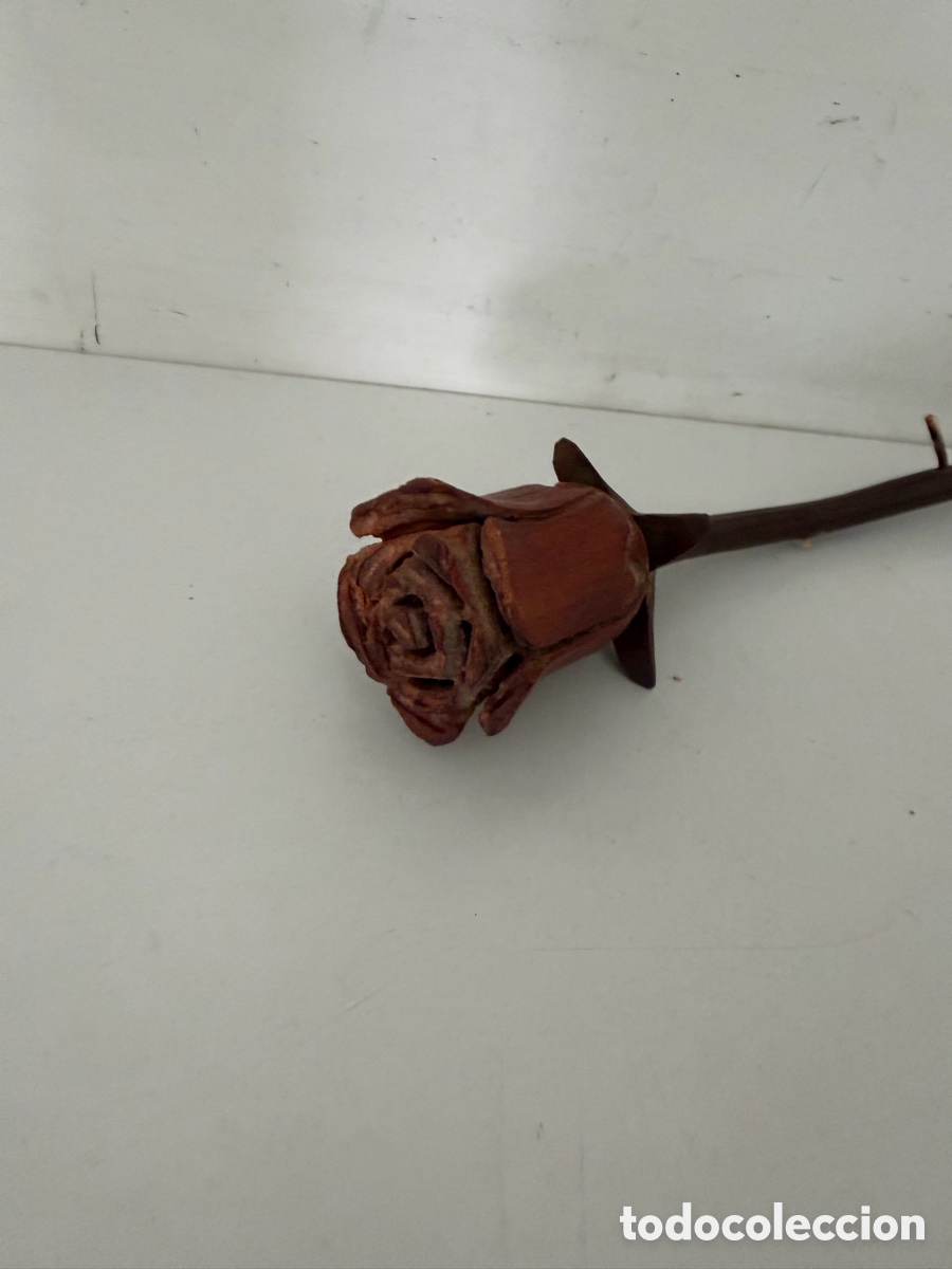 Antig&uuml;edades: Rosa de madera tallada echo a mano - Foto 3