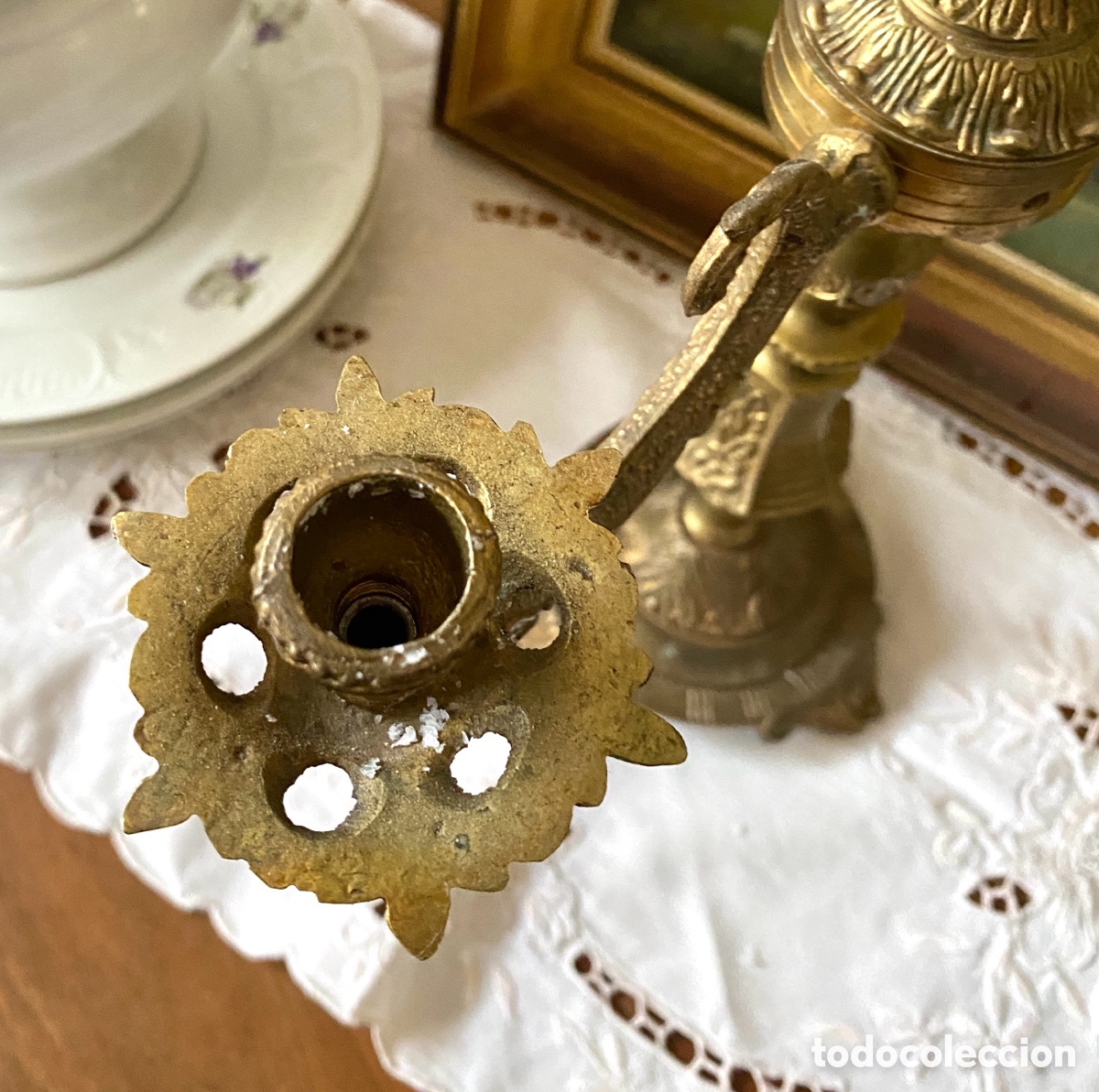 Antig&uuml;edades: Candelabro antiguo de bronce - Foto 4