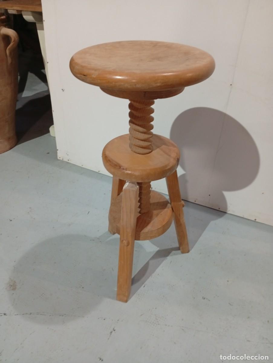 Antig&uuml;edades: Taburete de artista de madera - Foto 3