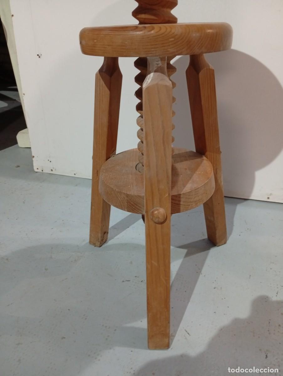 Antig&uuml;edades: Taburete de artista de madera - Foto 4