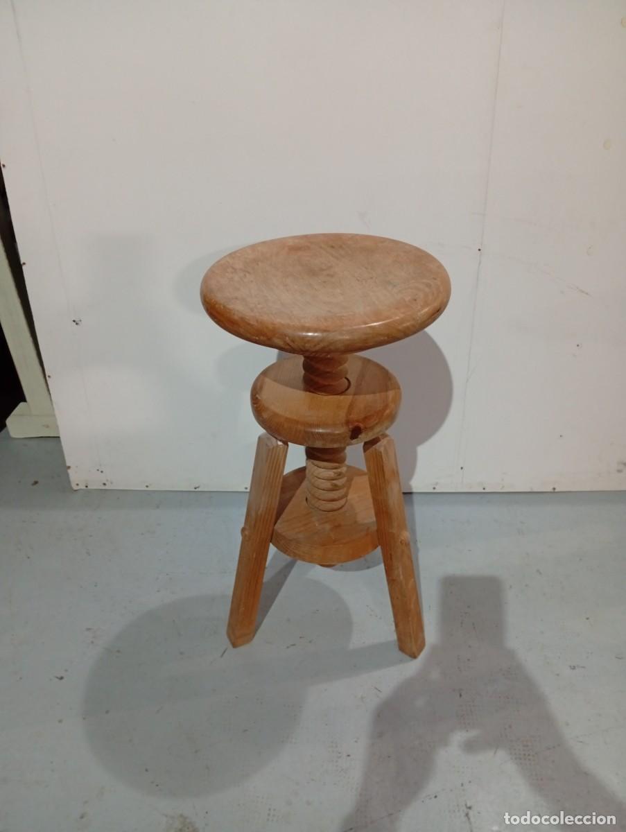 Antig&uuml;edades: Taburete de artista de madera - Foto 5