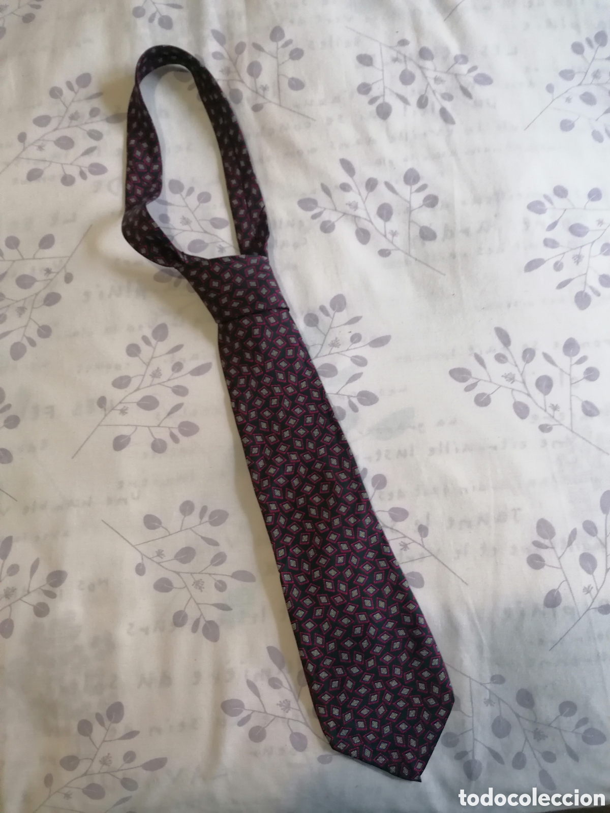 Antig&uuml;edades: Corbata de seda 100% marca Beaufort