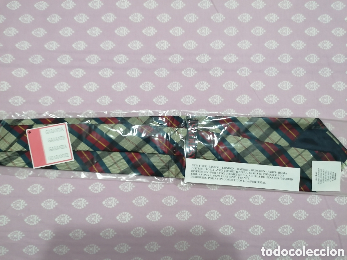 Antig&uuml;edades: Corbata de cuadros de AVON - Foto 3