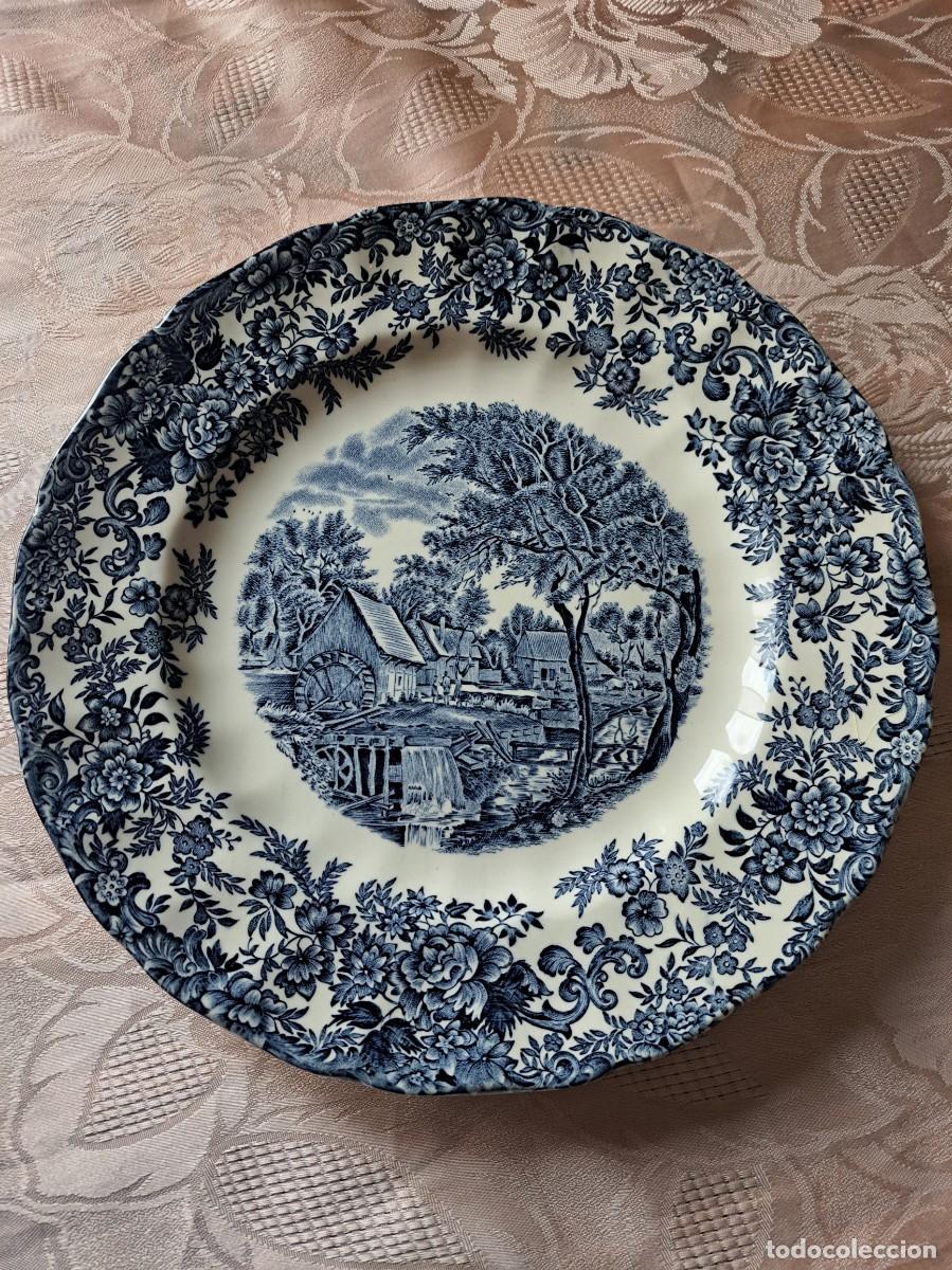 Antig&uuml;edades: Plato llano de porcelana mill Stream Johnson Bros , azul.