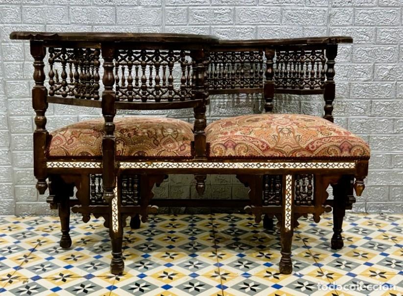 Antig&uuml;edades: SOFA TU Y YO DE NOGAL CON INCRUSTACIONES - Foto 3