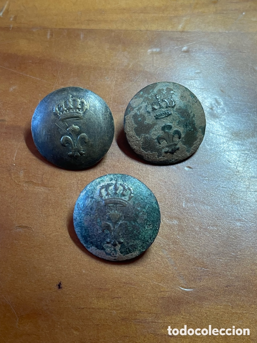 Antig&uuml;edades: LOTE BOTONES VOLUNTARIOS REALISTAS DE 1826