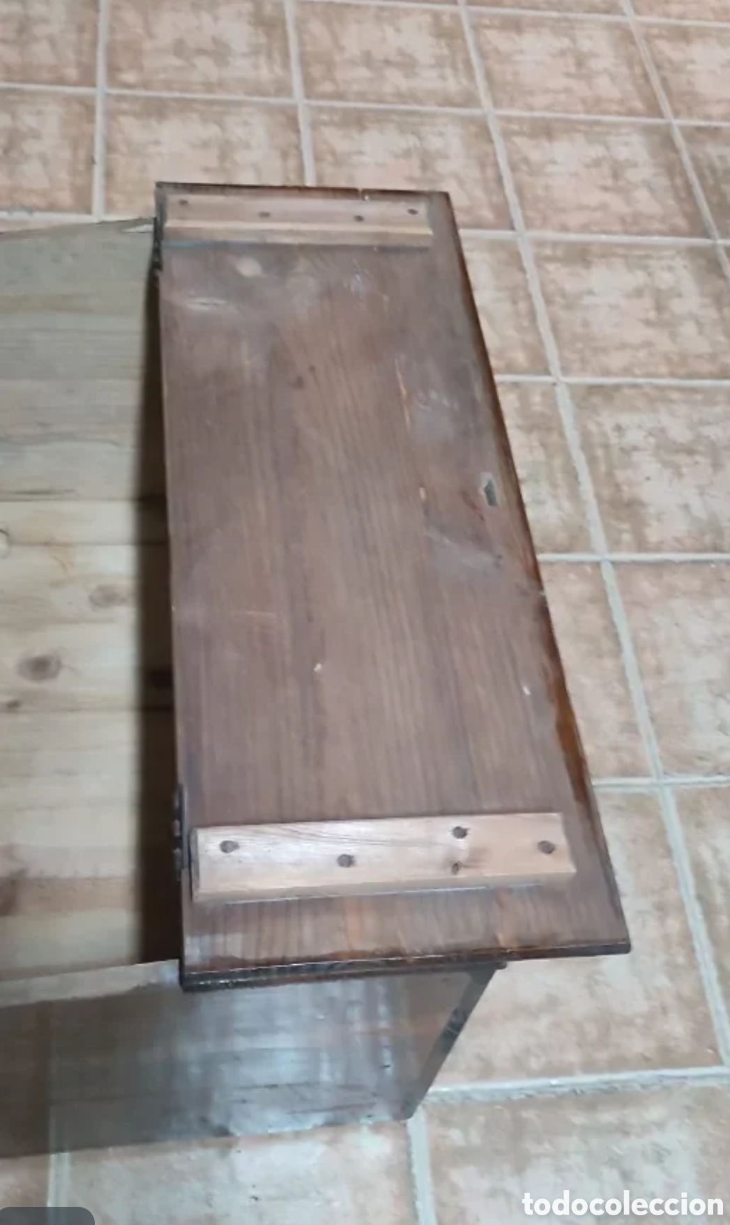 Antig&uuml;edades: Caja de caudales. Cofre de madera r&uacute;stico con asas - Foto 6
