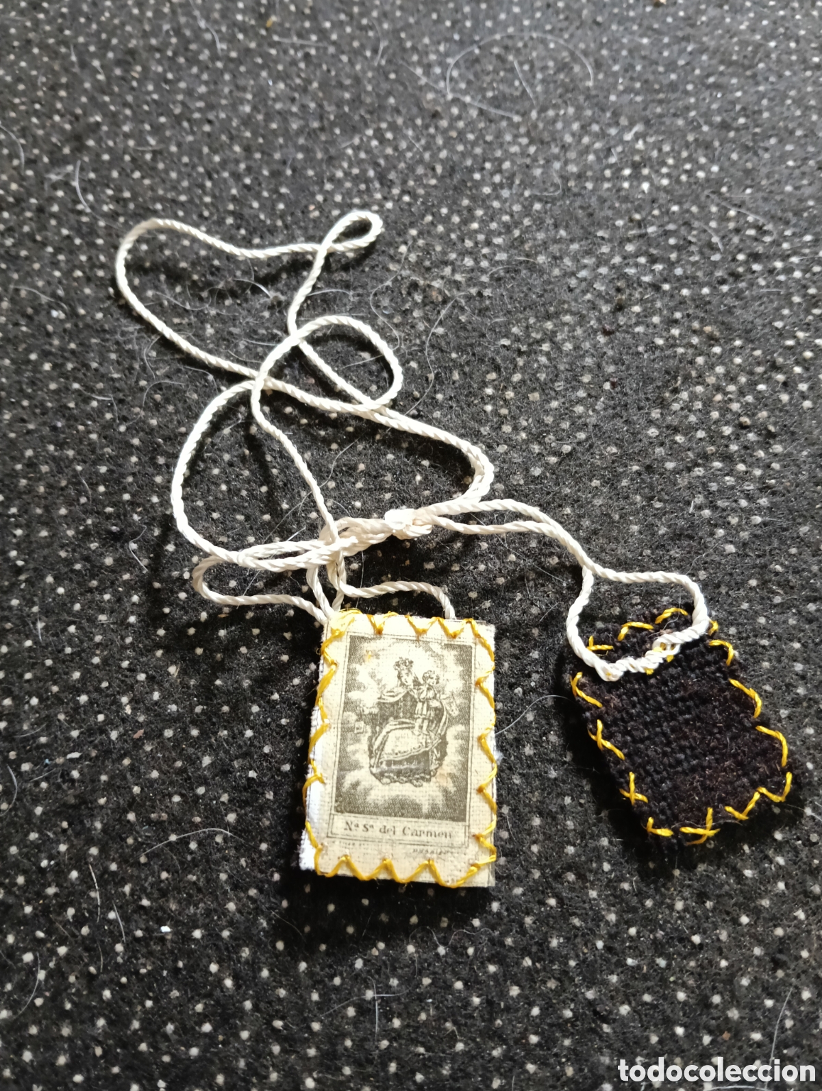 Antig&uuml;edades: Escapulario de la Virgen del Carmen - Foto 1