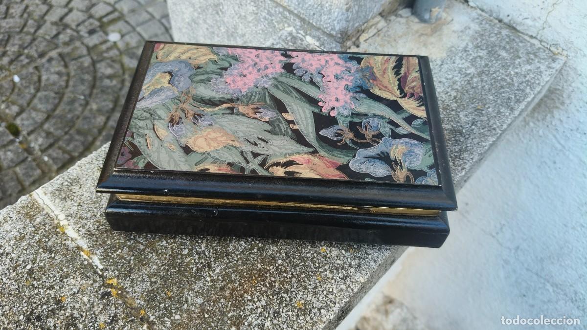 Antig&uuml;edades: Coffret a bijoux bois laqu&eacute; de chine - Foto 3