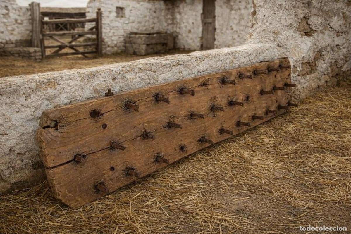 Antig&uuml;edades: Trillo de madera y forja (restaurado) - Foto 1