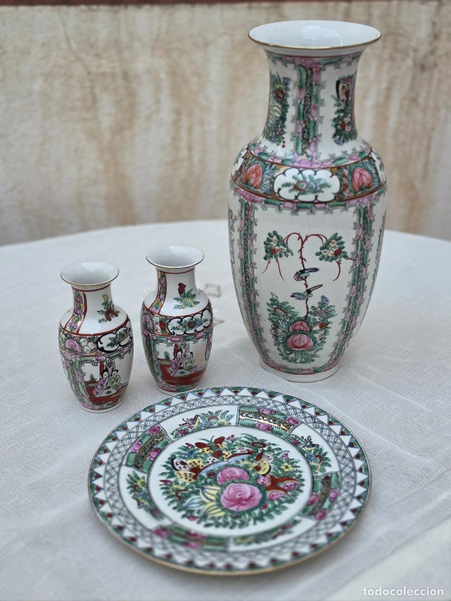 Antig&uuml;edades: 4 piezas Preciosas jarrones y plato