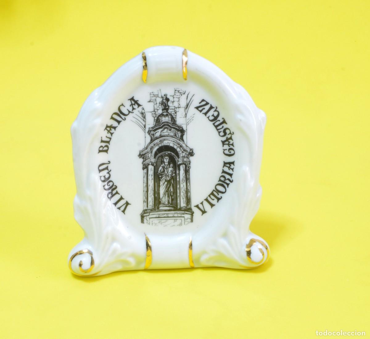 Antig&uuml;edades: RECUERDO DE SOBREMESA EN PORCELANA, VIRGEN BLANCA, PATRONA DE VITORIA
