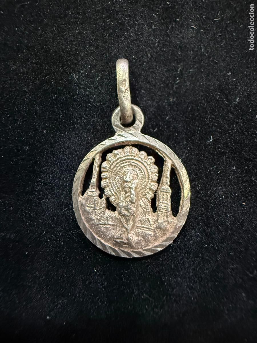 Antig&uuml;edades: ANTIGUA MEDALLA DE PLATA VIRGEN DEL PILAR DE ZARAGOZA - MEDIDA 2 CM