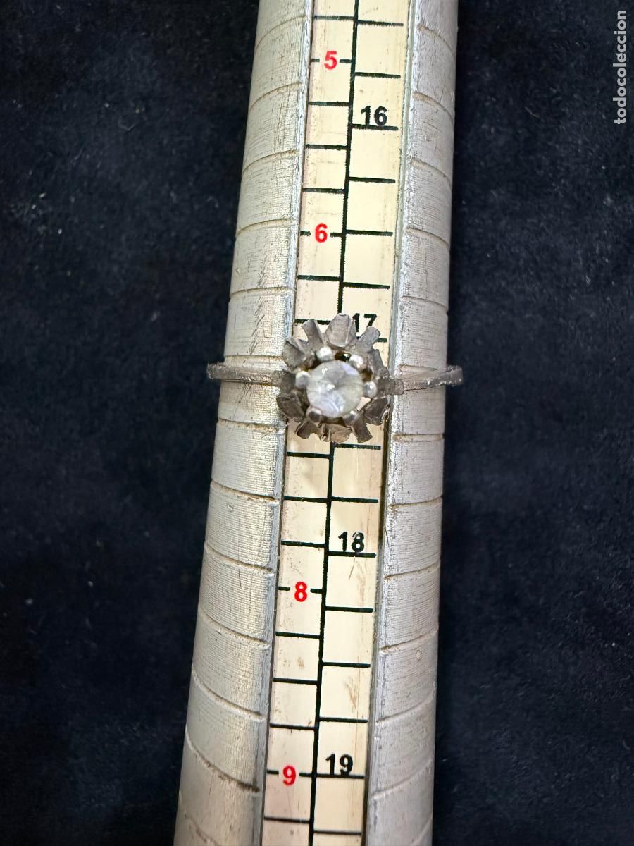 Antig&uuml;edades: ANILLO DE PLATA CONTRASTADA CON CIRCONITA - Foto 1