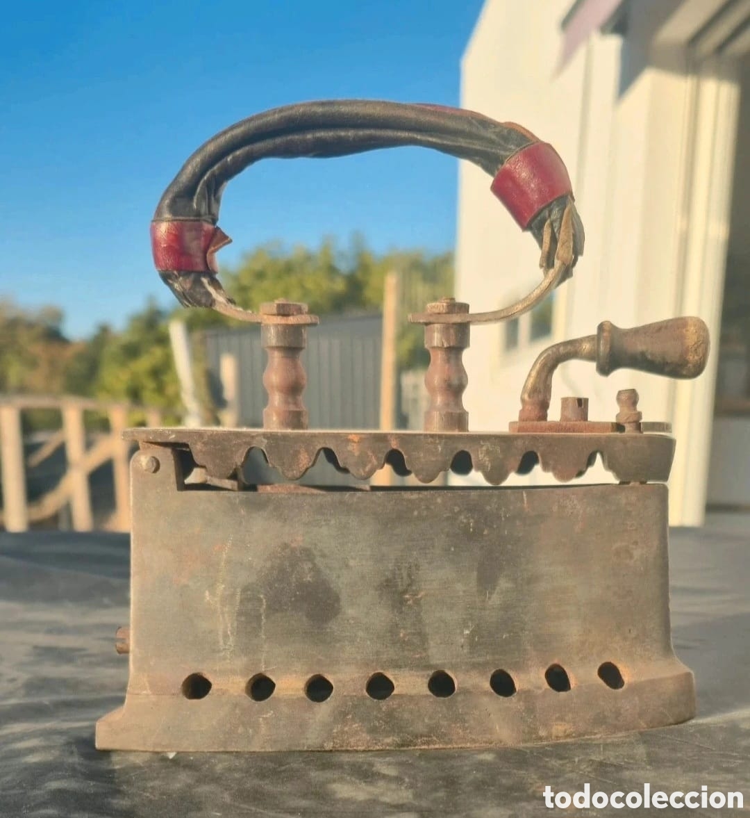 Antig&uuml;edades: Antigua plancha de carb&oacute;n - Foto 5