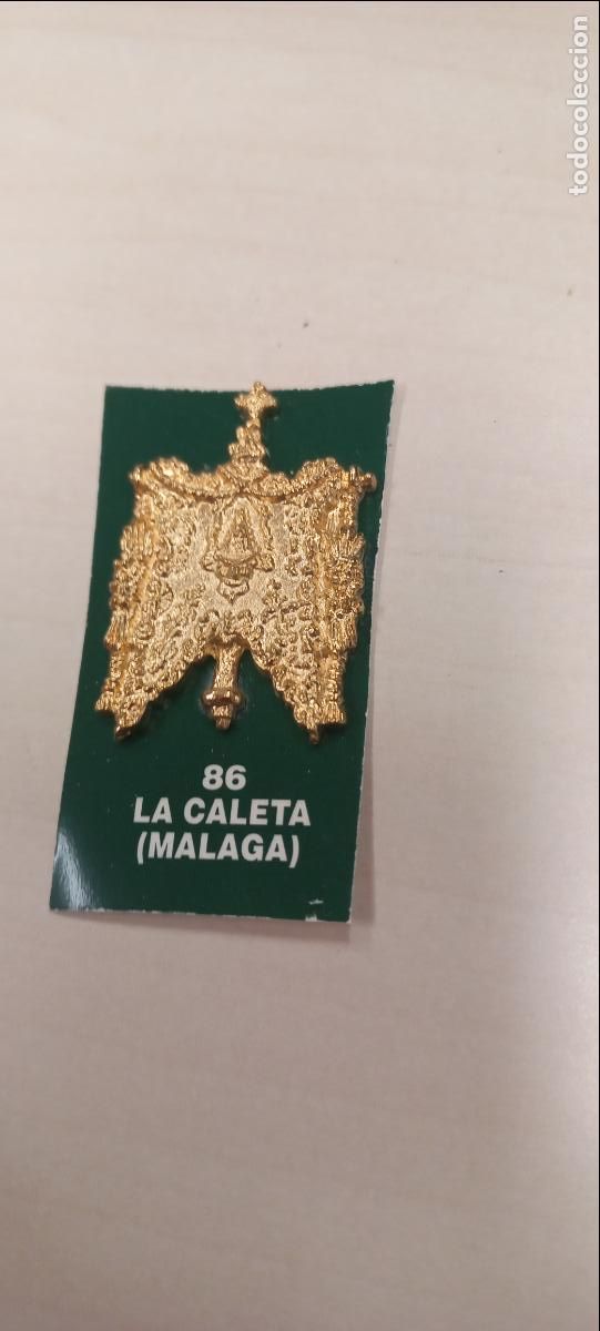 Antig&uuml;edades: LA CALETA. MALAGA. 86. ESTANDARTE DE HERMANDAD ROCIERA. VIRGEN DEL ROCIO. MINIATURA. INSIGNIA.
