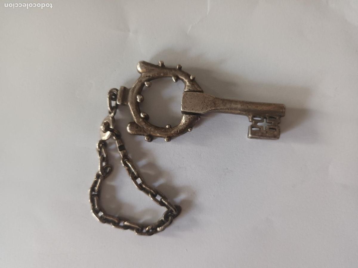 Antig&uuml;edades: LLAVE PLEGABLE CON CRUZ. IGLESIA, SACRIST&Iacute;A?