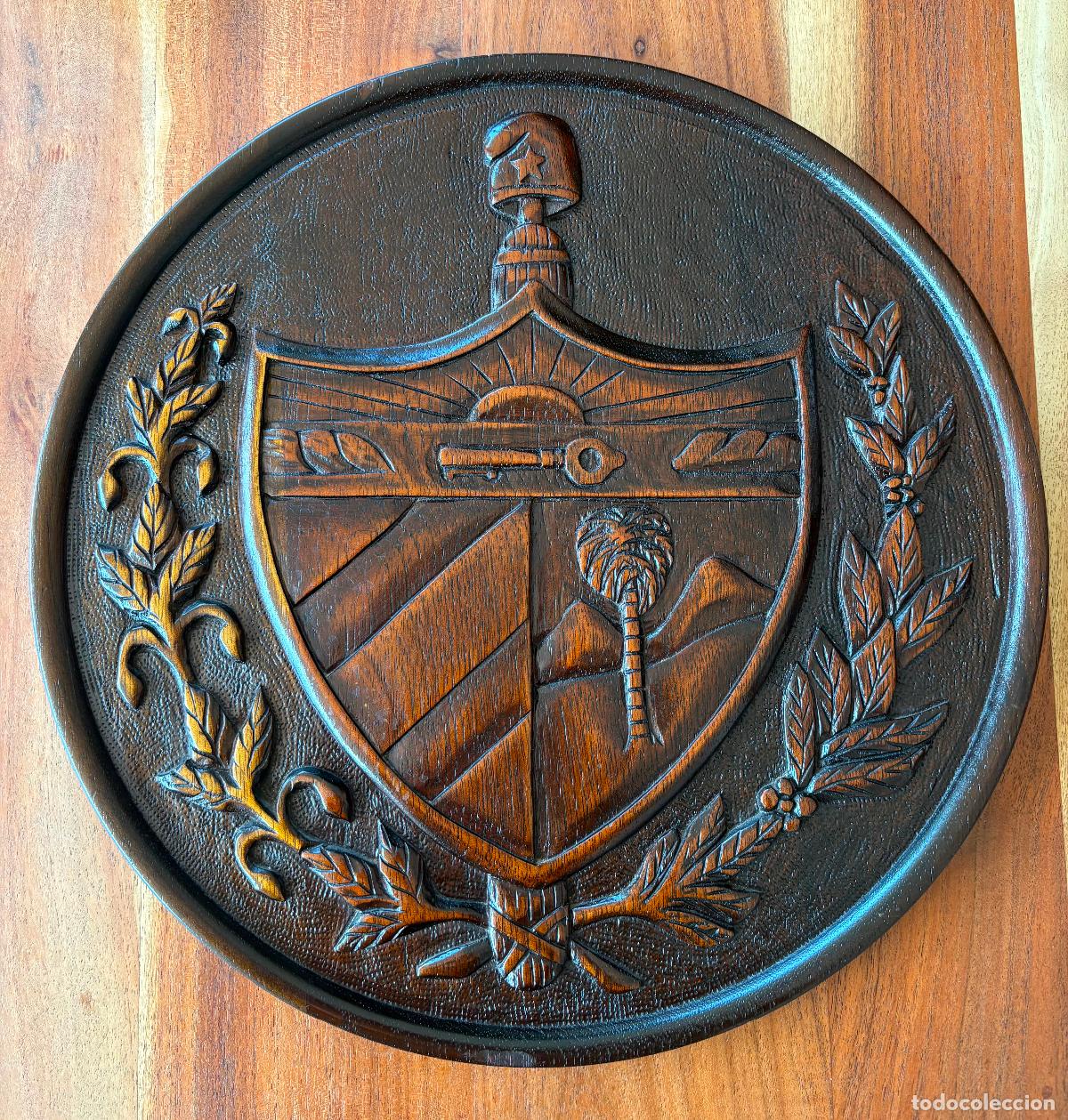 Antig&uuml;edades: GRAN ESCUDO DE CUBA EN MADERA MACIZA - Foto 1
