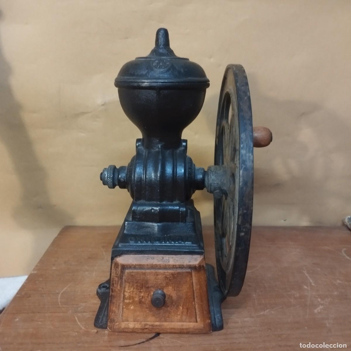 Antig&uuml;edades: Molinillo de caf&eacute; - Made in Spain - s.XX - Foto 2