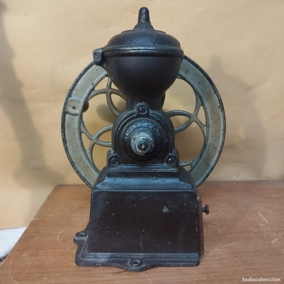 Antig&uuml;edades: Molinillo de caf&eacute; - Made in Spain - s.XX - Foto 3
