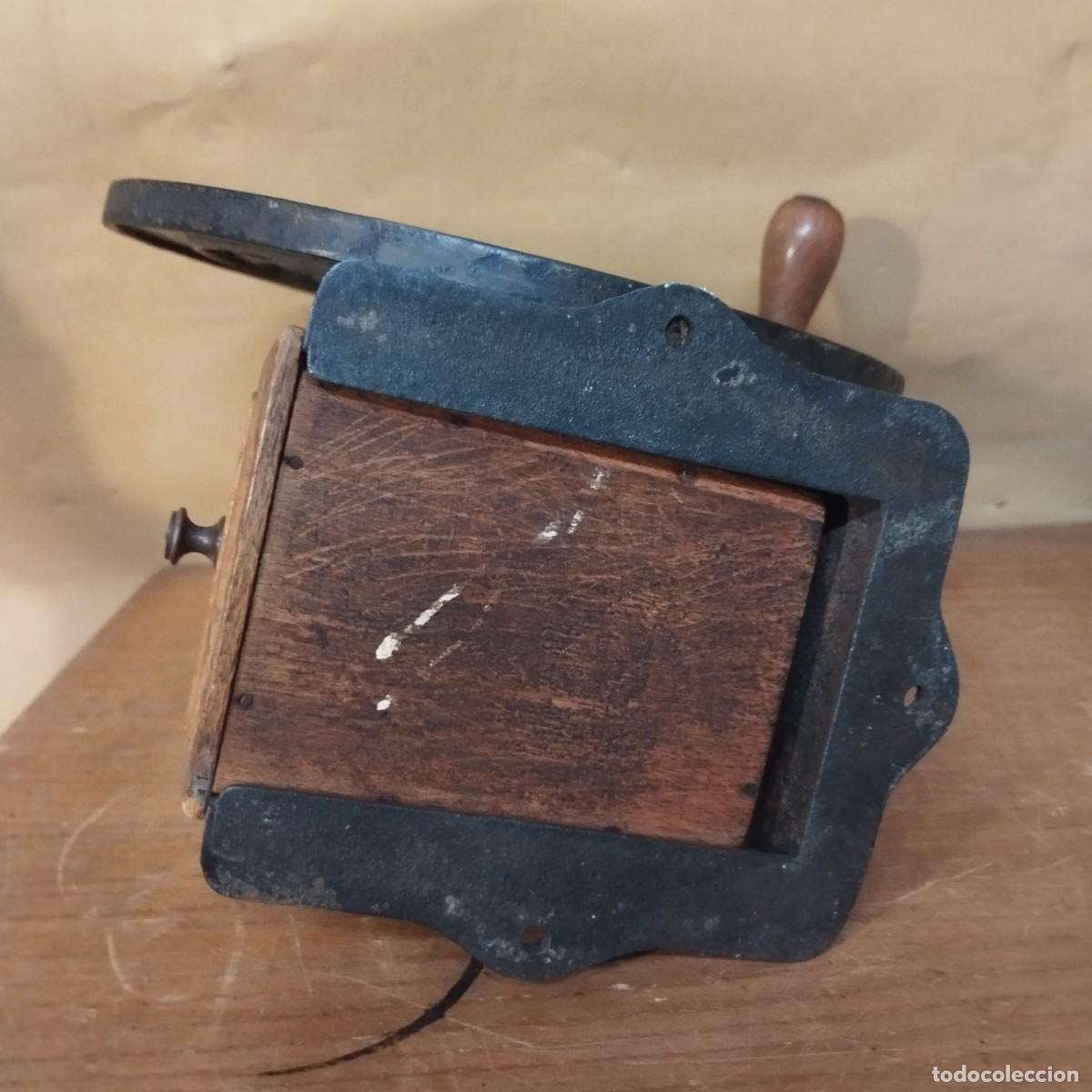Antig&uuml;edades: Molinillo de caf&eacute; - Made in Spain - s.XX - Foto 5