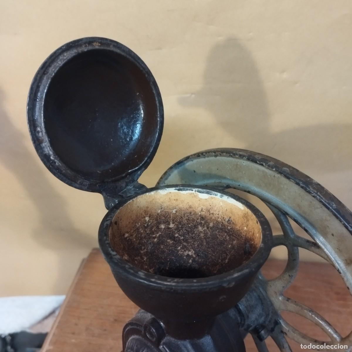 Antig&uuml;edades: Molinillo de caf&eacute; - Made in Spain - s.XX - Foto 6